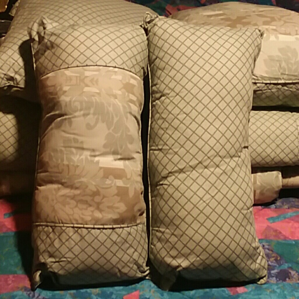 Reversible Rectangular Pillows